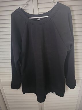 Women's BYTAVI (Ethical & Sustainable Global Fashion) Black L Reglan Sweatshirt